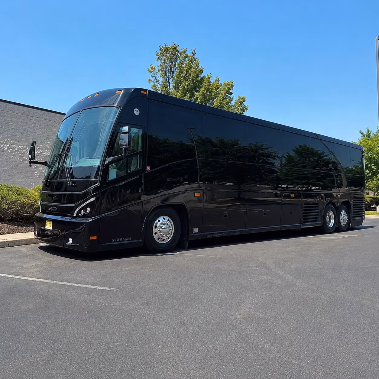 charter bus shuttle service for corporate groups flying into brooklyn park