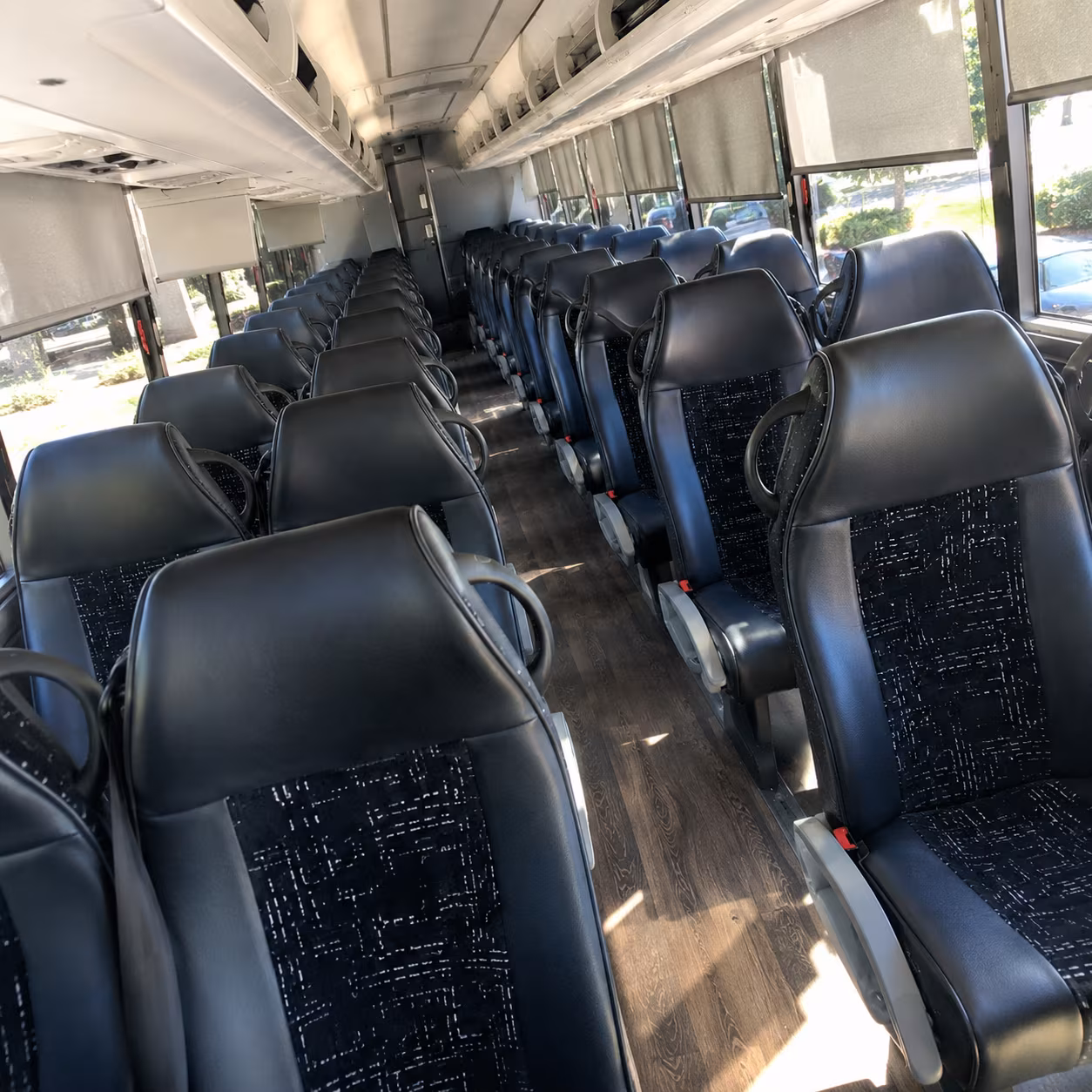 charter buses for twin cities museum field trips from brooklyn park