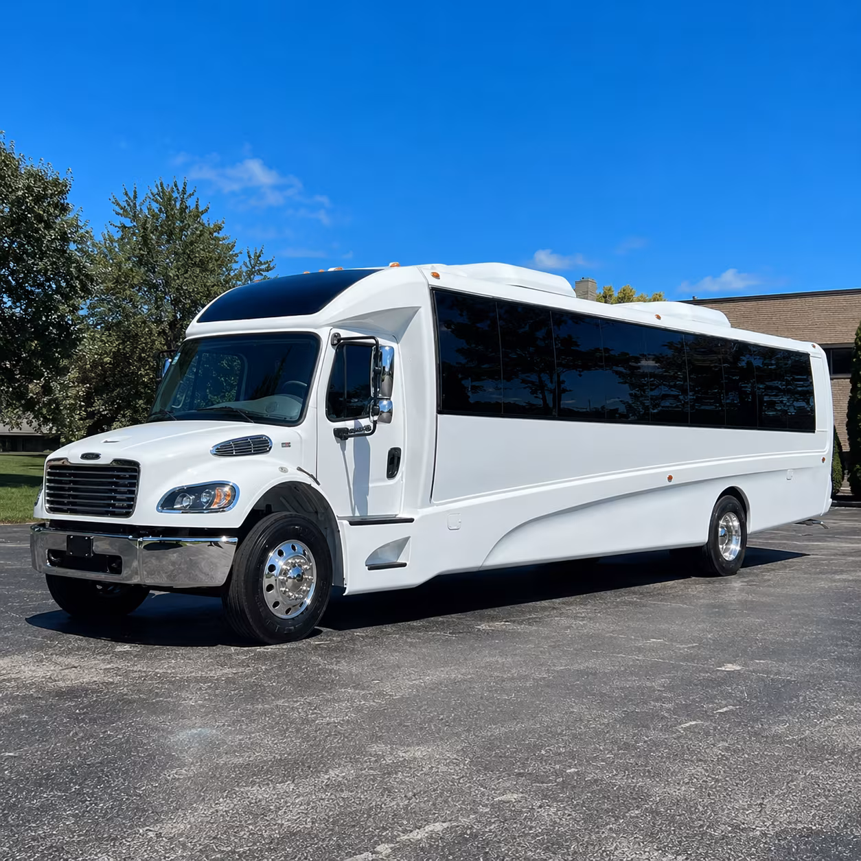 festival shuttle buses to mystic lake amphitheater and shakopee