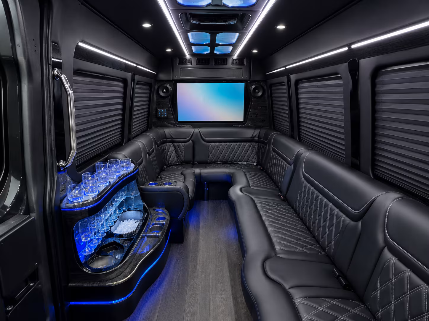 hotel to venue shuttle buses for multi day corporate events near brooklyn park