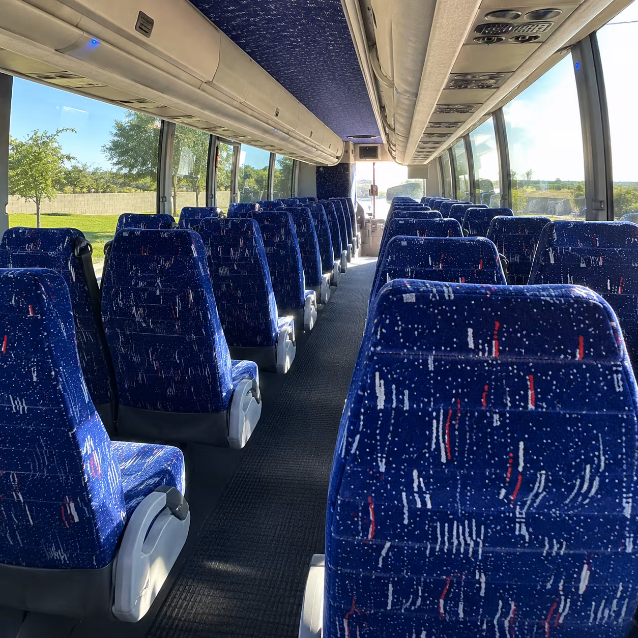 minneapolis saint paul international airport msp charter bus transfers from brooklyn park