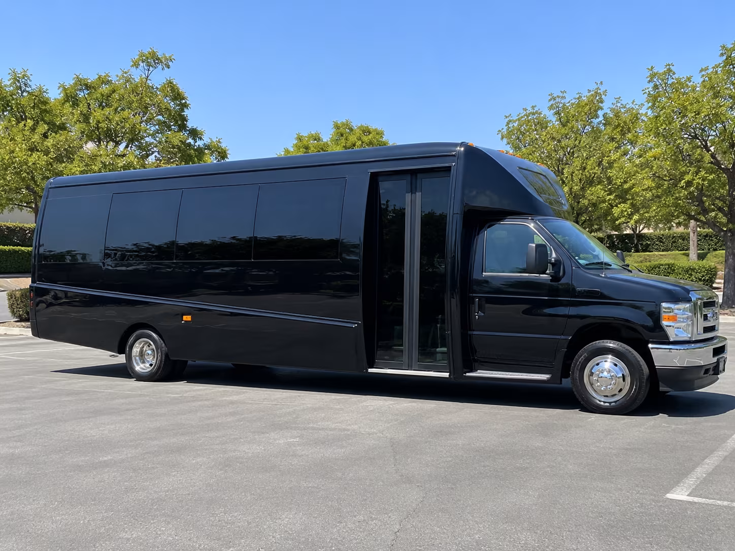 pre prom dinner bus rentals and multi stop itineraries around brooklyn park